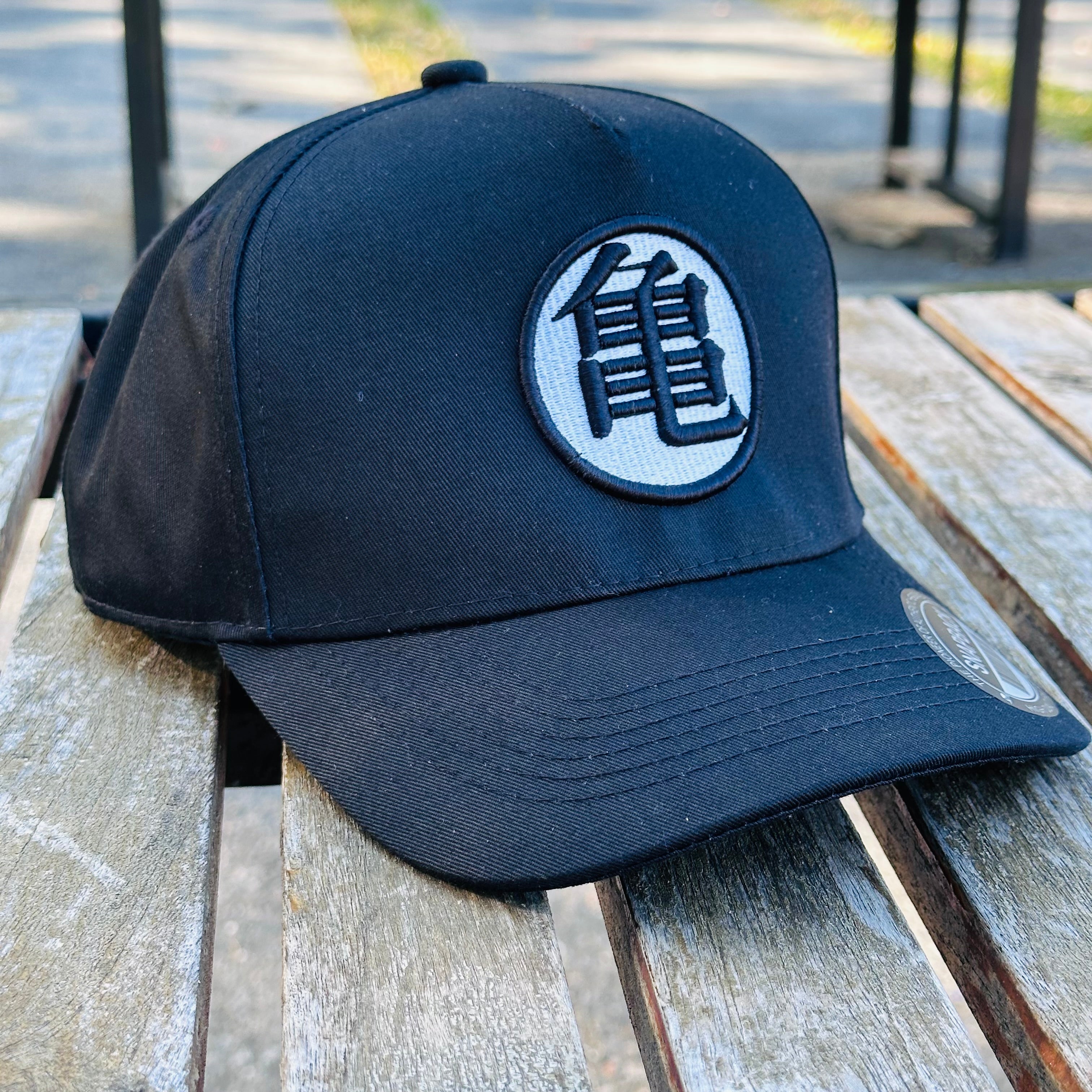 SNAPBACK LOGO DBZ